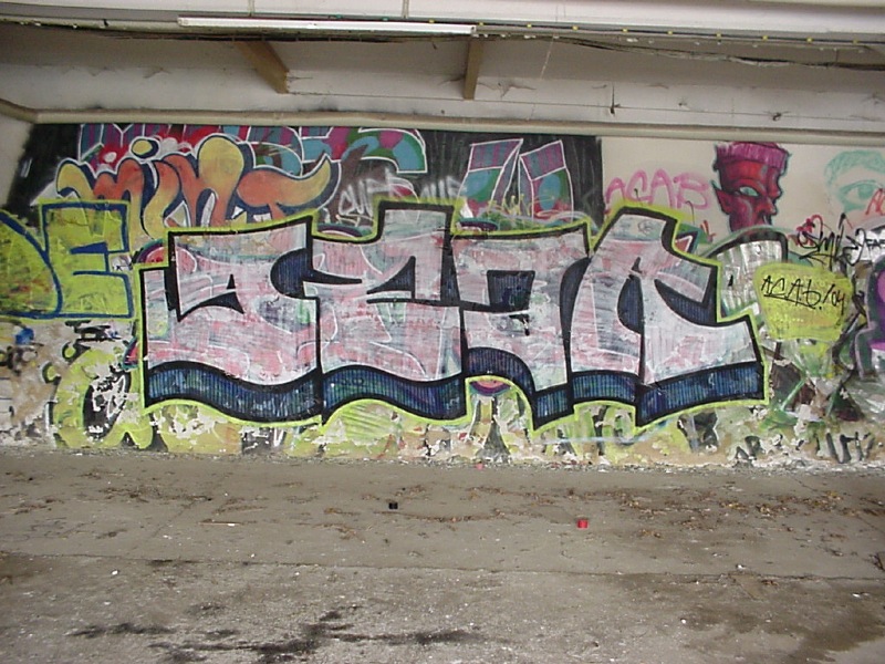 200435