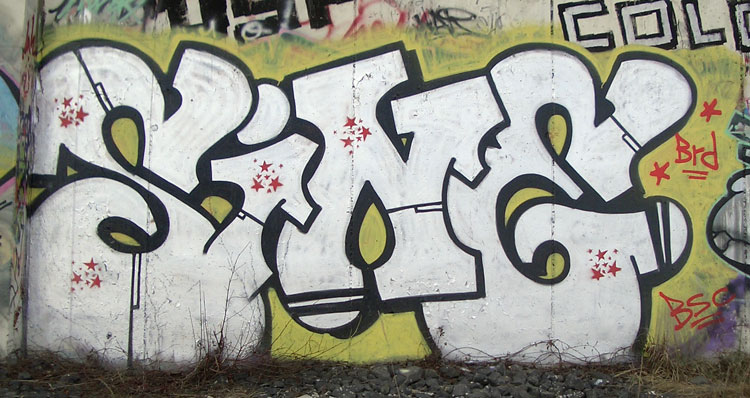 03281207